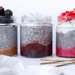 Here are 3 suuuper tasty low carb and keto chia pudding recipes for breakfast, snacks and desserts! Made from almond milk, chia seeds, and a handful of tasty add ons! #ketochiapudding #lowcarbchiapudding