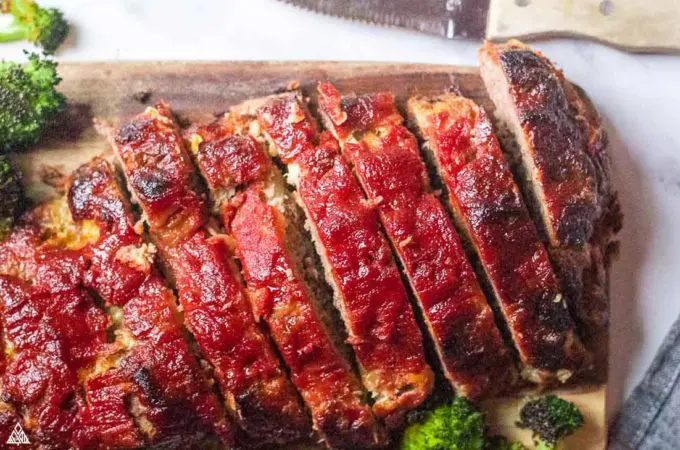 closer look of low carb meatloaf