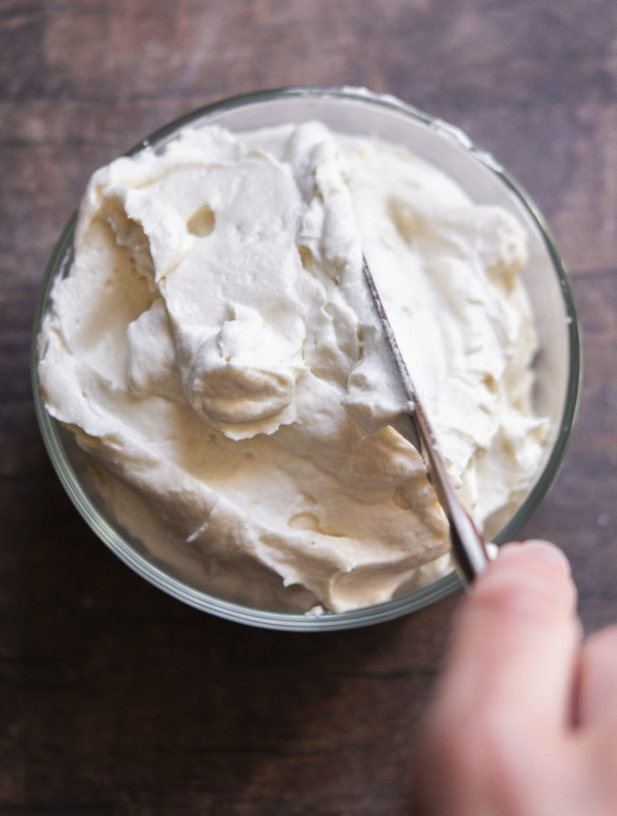 Low Carb Keto Cream Cheese Frosting (10 Mins!)