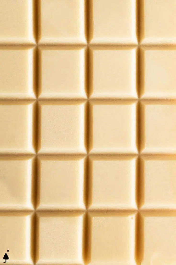 closer view of sugar free white chocolate bar