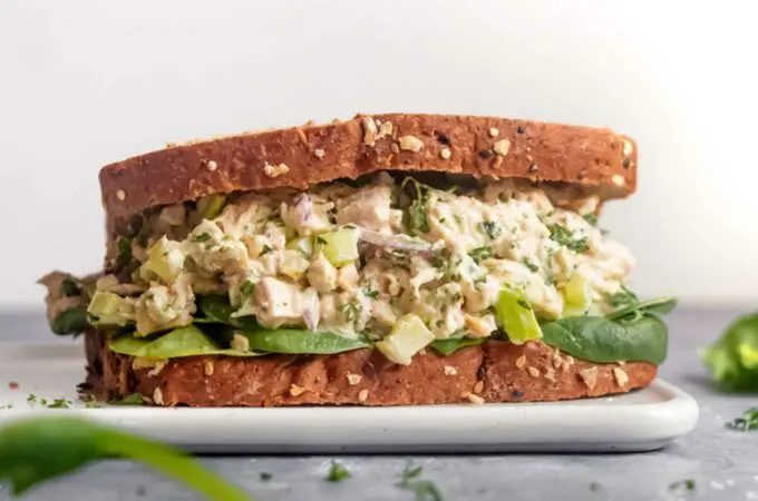 simple chicken salad recipe on sandwich bread