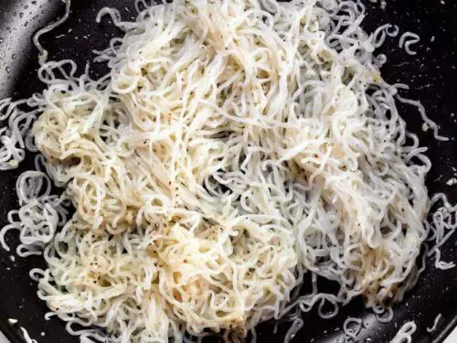 top view of shirataki noodles recipe